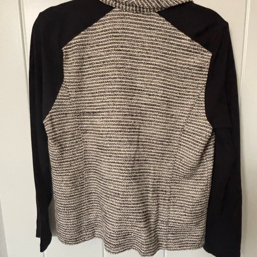 Halogen Black and Cream Striped Blazer NWOT - Picture 4 of 4